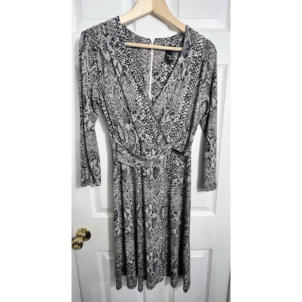 New York & Co Snake Print Wrap Dress S Black White V Neck Long Sleeve Stretch